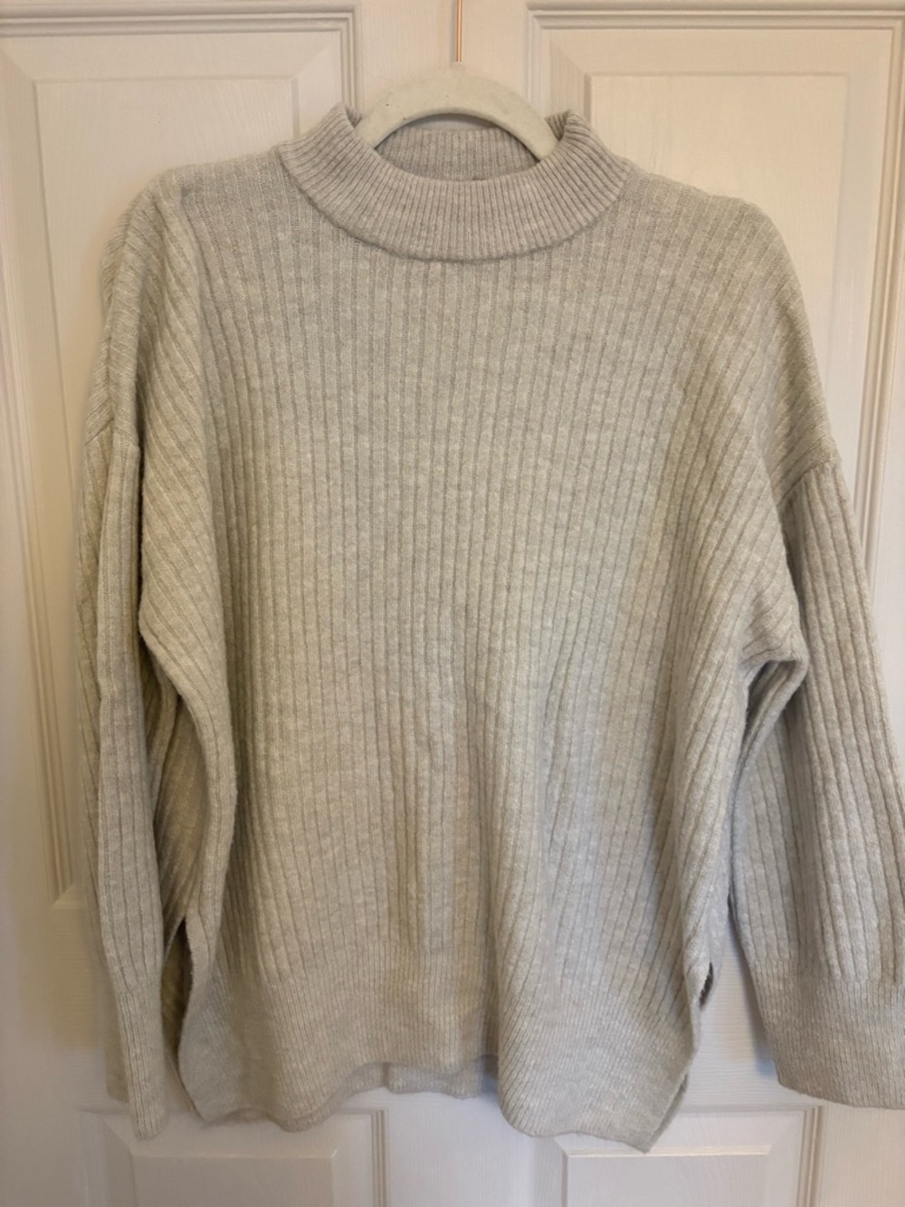 H&M Cream Ribbed Mock Neck Sweater